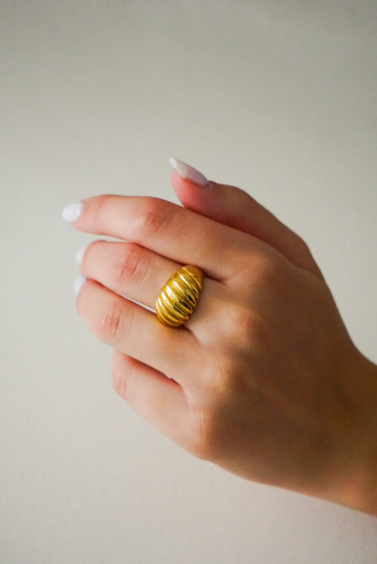 CALÍOPE RING